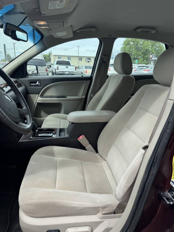 2009 Ford Taurus SE