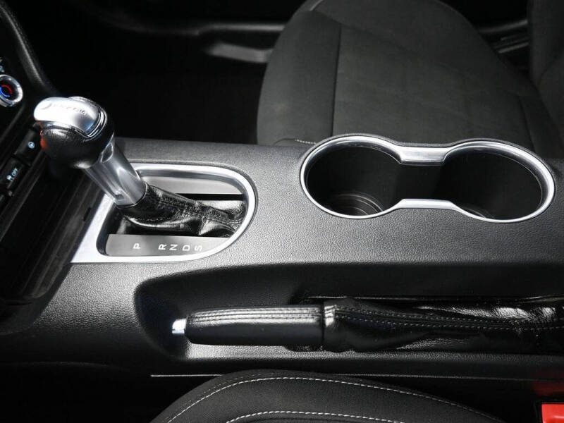 2021 Ford Mustang EcoBoost