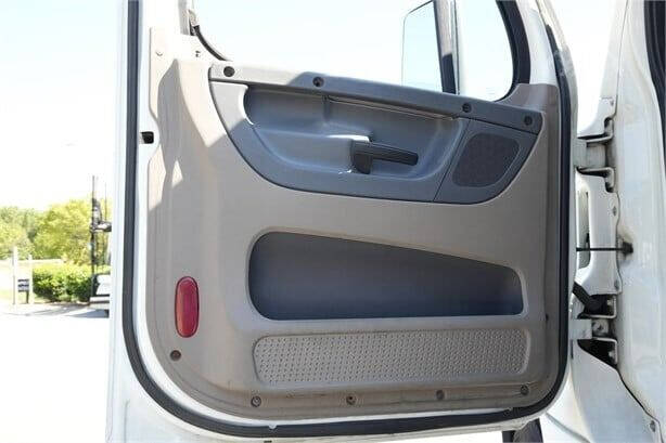 2015 Freightliner Cascadia