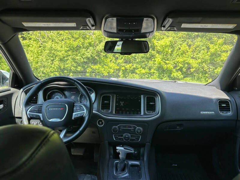 2017 Dodge Charger SXT