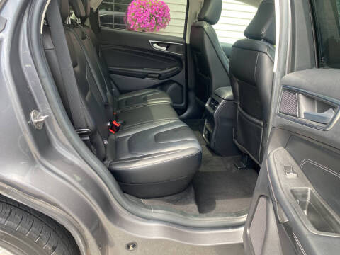 2021 Ford Edge Titanium