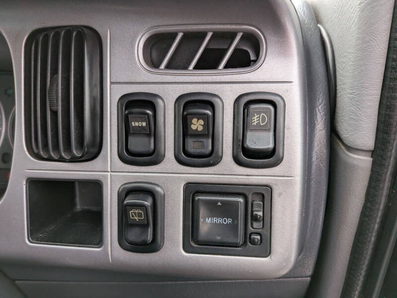 2000 Daihatsu Atrai7