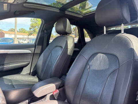 2016 Audi Q3 2.0T quattro Prestige