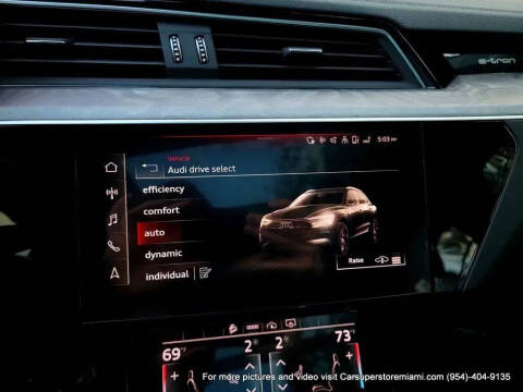 2021 Audi e-tron quattro Premium Plus