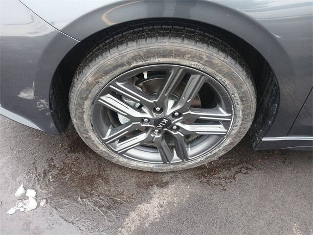 2021 Kia Forte GT Line