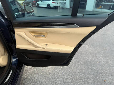 2016 BMW 5 Series 528i