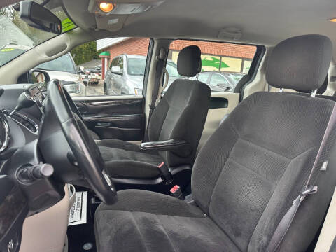 2015 Dodge Grand Caravan American Value Package