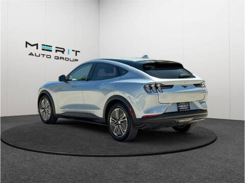 2022 Ford Mustang Mach-E Select