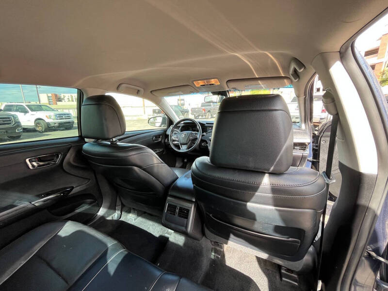 2017 Toyota Avalon XLE