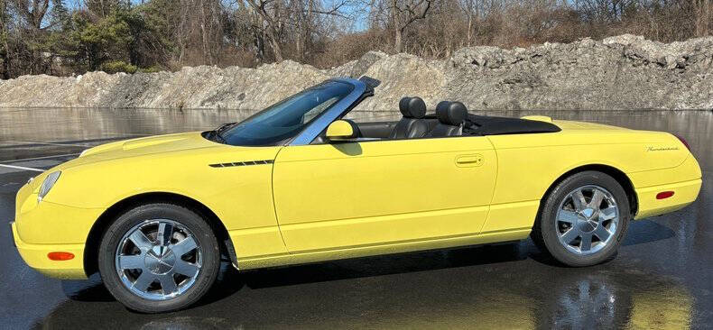 2002 Ford Thunderbird Deluxe