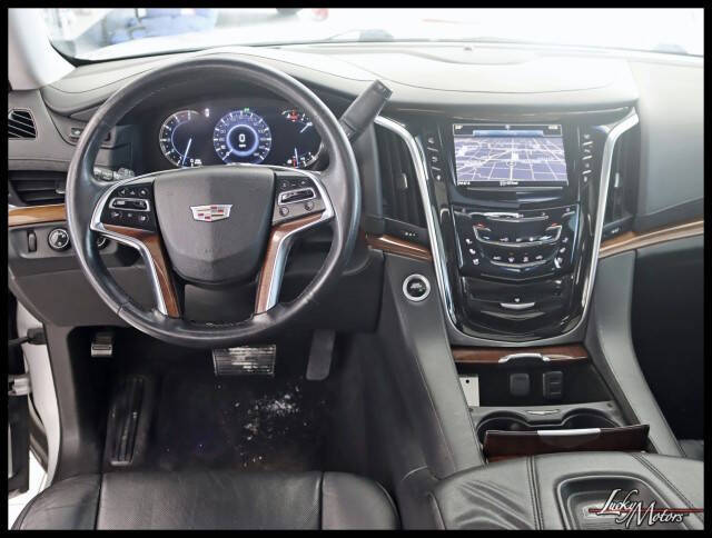 2016 Cadillac Escalade ESV Luxury Collection