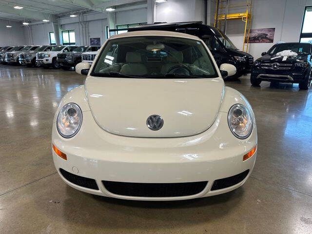 2010 Volkswagen New Beetle Convertible Final Edition