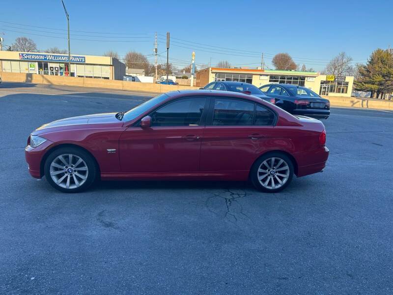 Used 2011 BMW 3 Series 328i with VIN WBAPK5C55BA995057 for sale in Whitehall, PA