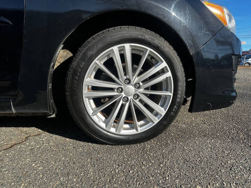 2013 Subaru Impreza 2.0i Premium