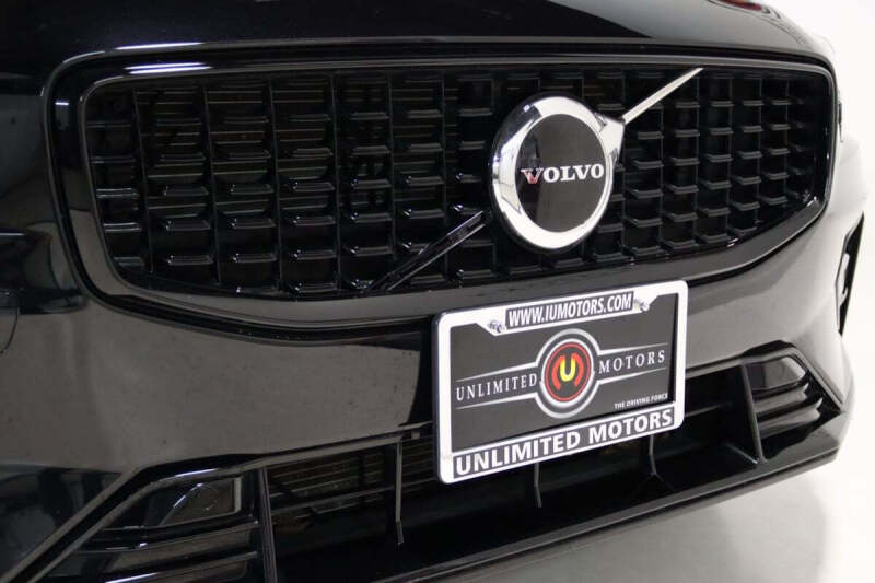 2025 Volvo S60 B5 Core