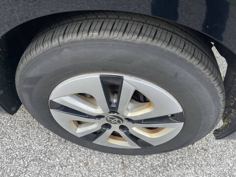 2016 Toyota Prius Three Touring