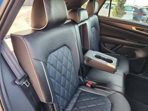 2025 Volkswagen Atlas Cross Sport SEL Premium R-Line 4Motion