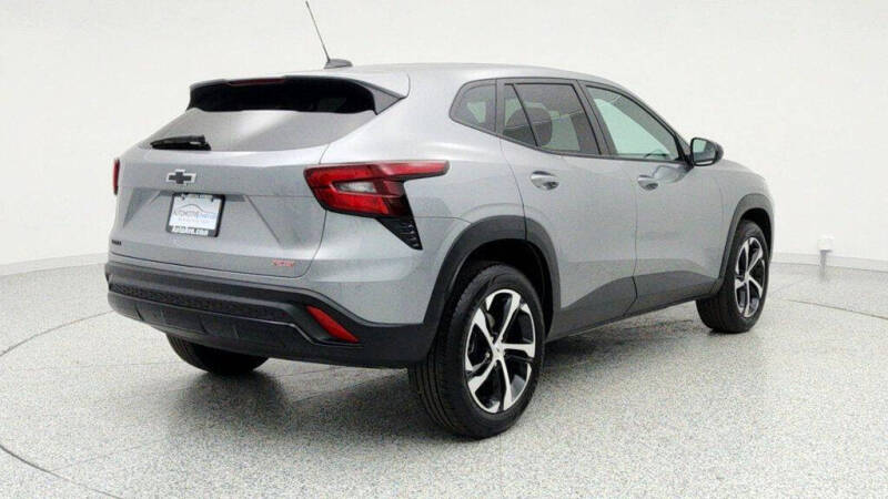 2025 Chevrolet Trax RS