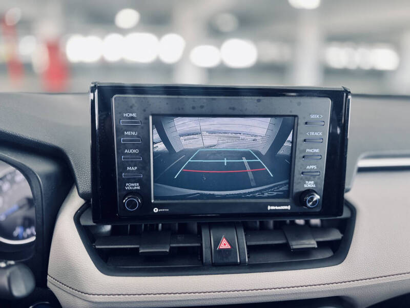 2020 Toyota RAV4 Hybrid XLE