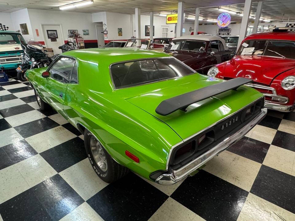 1973 Dodge Challenger 23