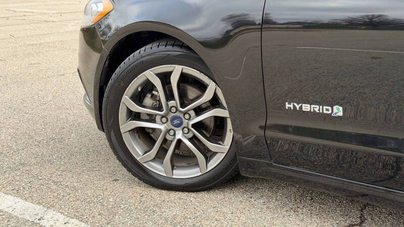 2017 Ford Fusion Hybrid SE