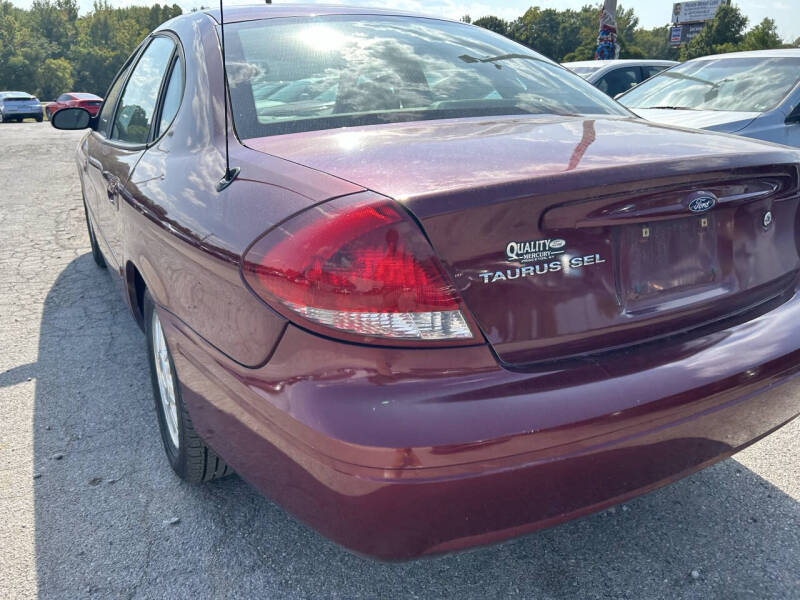 2005 Ford Taurus SEL