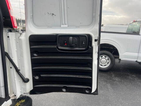 2021 Chevrolet Express 2500