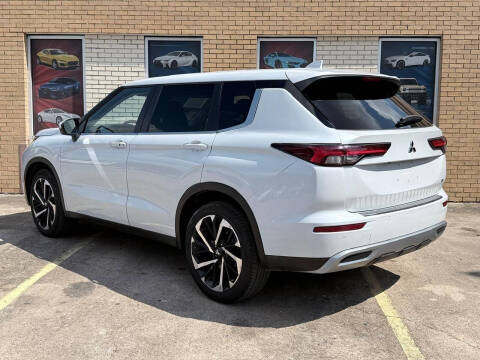 2024 Mitsubishi Outlander SE