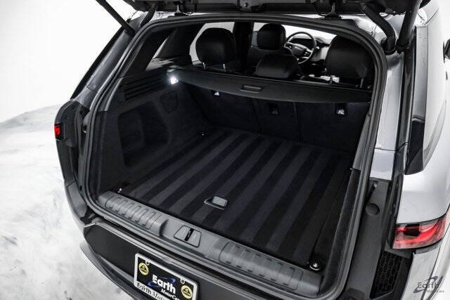 2024 Land Rover Range Rover Sport P360 SE