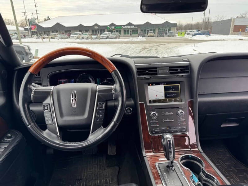 2016 Lincoln Navigator L Select
