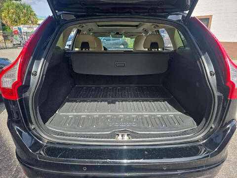 2016 Volvo XC60 T5 Drive-E Premier