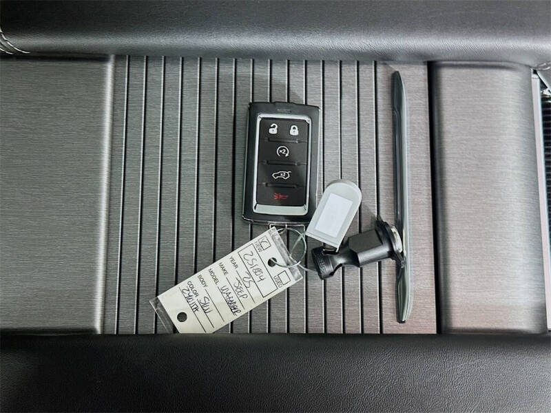 2025 Jeep Wagoneer L Series II