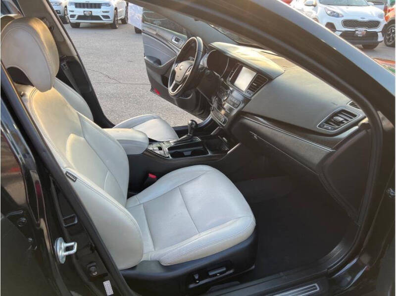 2016 Kia Cadenza Limited