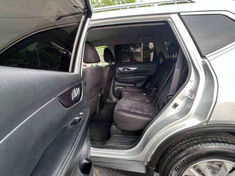 2015 Nissan Rogue SV