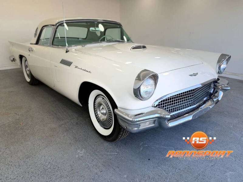 1957 Ford Thunderbird