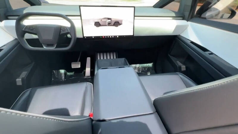 2024 Tesla Cybertruck