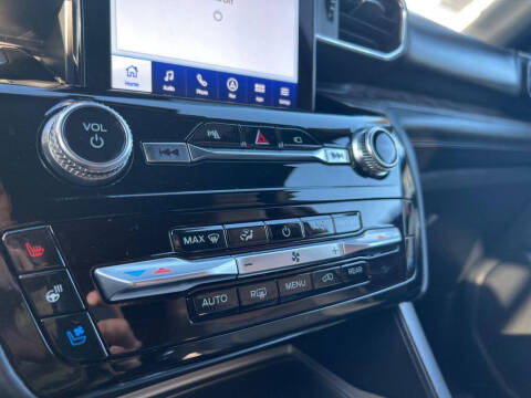 2023 Ford Explorer Hybrid Platinum