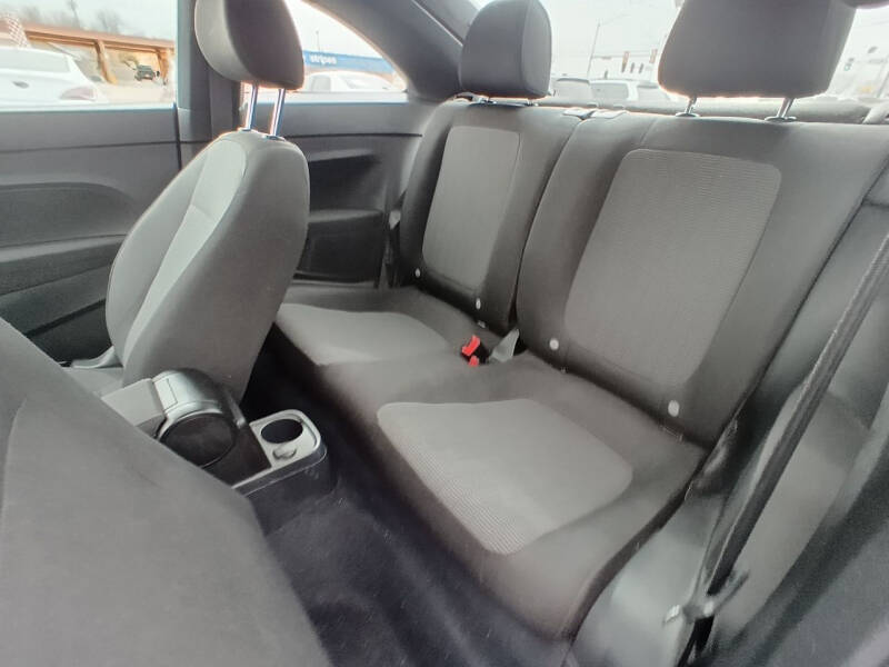 2013 Volkswagen Beetle 2.5L Entry PZEV