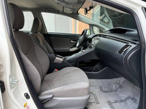 2015 Toyota Prius Three