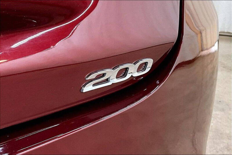2016 Chrysler 200 Limited