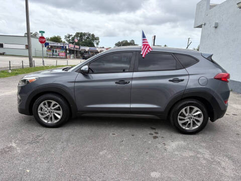 2016 Hyundai Tucson SE