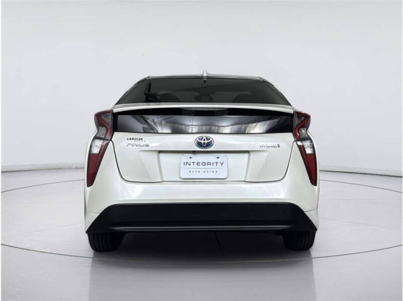 2017 Toyota Prius Three