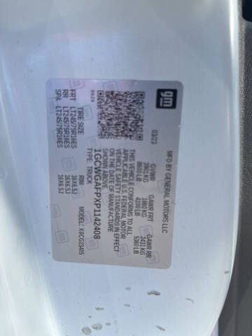 2023 Chevrolet Express 2500