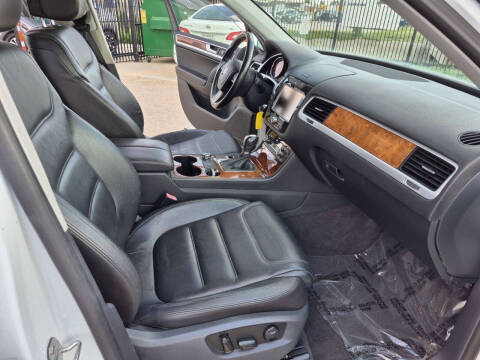 2014 Volkswagen Touareg TDI Lux