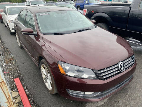2012 Volkswagen Passat for sale at Newcombs North Certified Auto Sales in Metamora MI