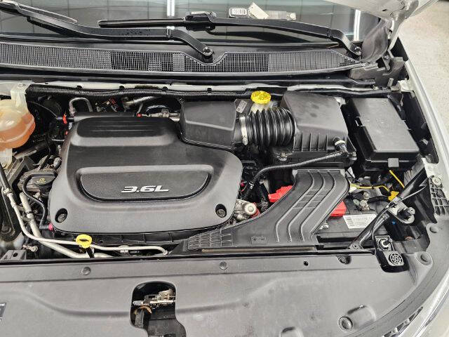 2017 Chrysler Pacifica Touring-L