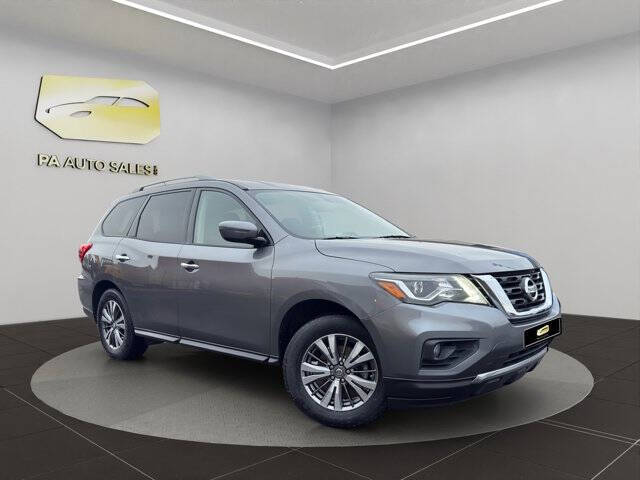 2018 Nissan Pathfinder SV