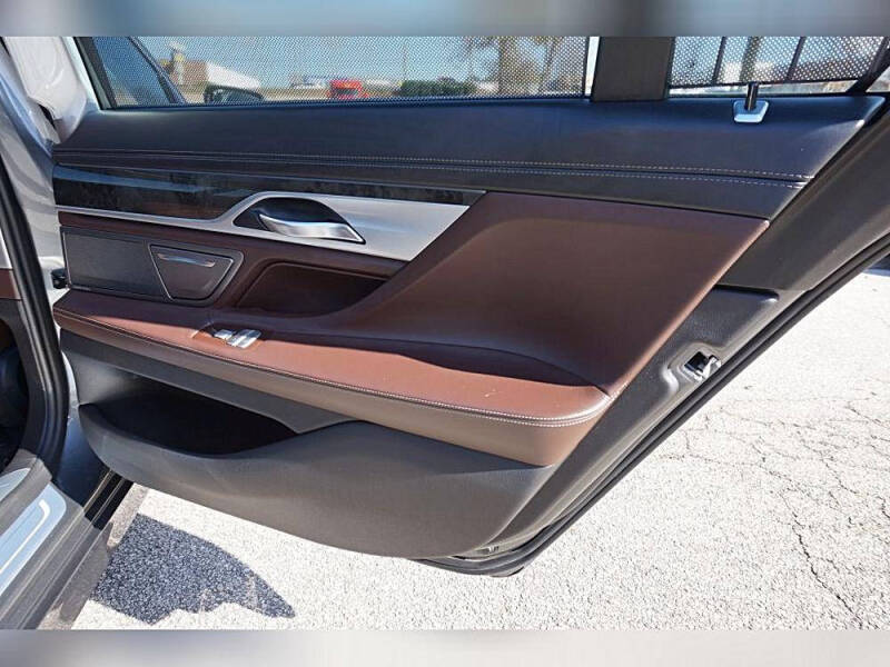 2017 BMW 7 Series 740i