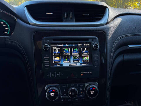 2017 Chevrolet Traverse LT