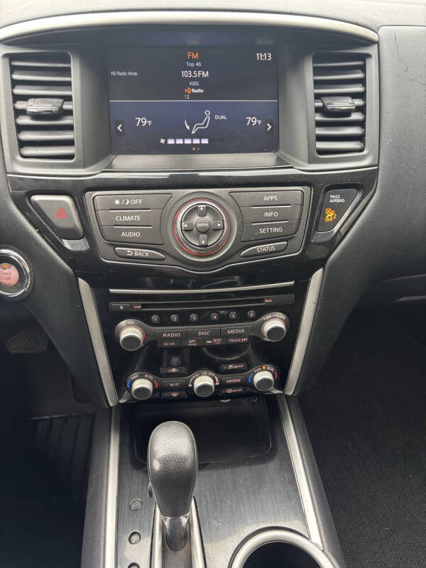 2017 Nissan Pathfinder S